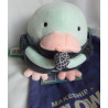 Makeship - Plüschtier - The August The Duck Plushie mit Mikrofon - ca. 20 cm groß - sitzend